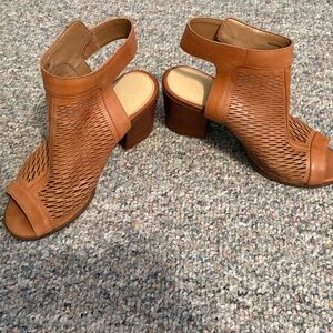 Vince Camuto - 8.5